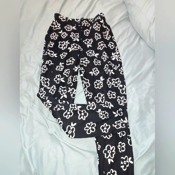 Cargo pants - Picture 3 of 4